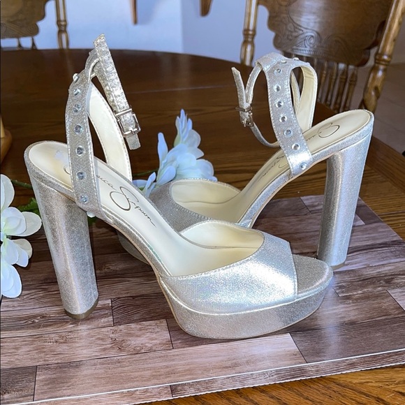 Jessica Simpson Glittering Silver High Heels - Picture 1 of 11